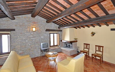 Accommodation:&nbsp;Marradi 4