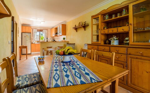 Can Josepot: Cabinetry, Furniture, Property, Shelf, Table, Chair, Wood, Building, Shelving, Kitchen
