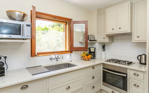 Mas Rovira 8: Kitchen, Cabinetry, Countertop, Kitchen Appliance, Interior Design, Wood, Major Appliance, Flooring, Furniture, Home