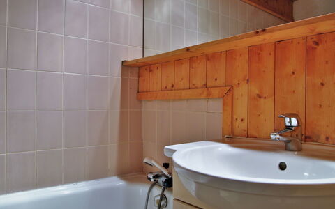 Accommodation:&nbsp;Le Chailloud 710.4