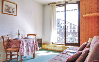 Accommodation:&nbsp;Le Chailloud 710.4