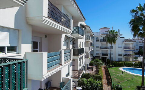 Lorcrimar: Property, Residential Area, Building, House, Apartment, Architecture, Real Estate, Condominium, Neighbourhood, Home