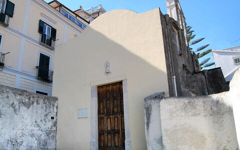 Al Campanile: Property, Architecture, House, Wall, Building, Town, Neighbourhood, Facade, Sky, Real Estate