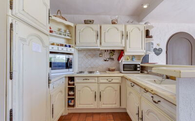 Accommodation:&nbsp;Village de Silhouette 131.4