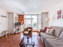 Accommodation:&nbsp;Village de Silhouette 131.4