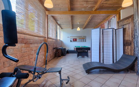 Villa Renzo: Room, Building, Interior Design, House, Floor, Real Estate, Ceiling, Furniture, Home, Flooring