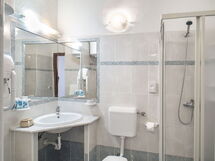 Accommodation:&nbsp;Bi Village 200.1