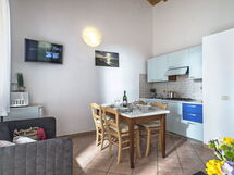 Accommodation:&nbsp;Bi Village 200.3