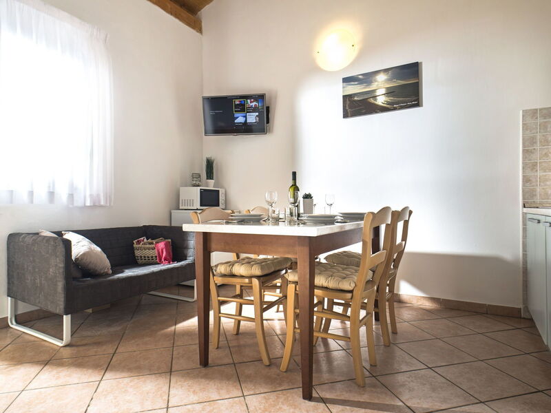 Accommodation:&nbsp;Bi Village 200.3