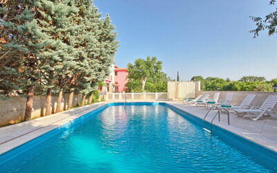 Pula Krnica 108: Swimming Pool, Property, Real Estate, Building, Leisure, Water, House, Vacation, Villa, Estate