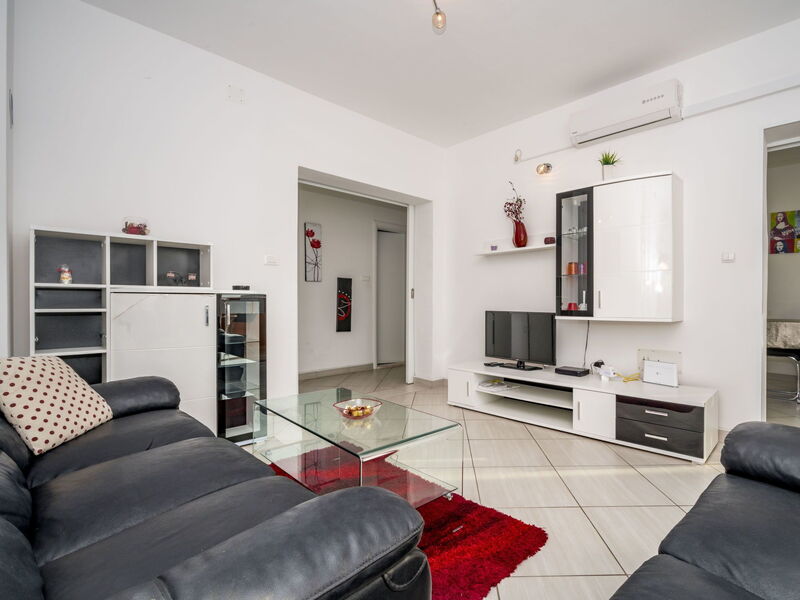 Accommodation:&nbsp;Andrea 104.1