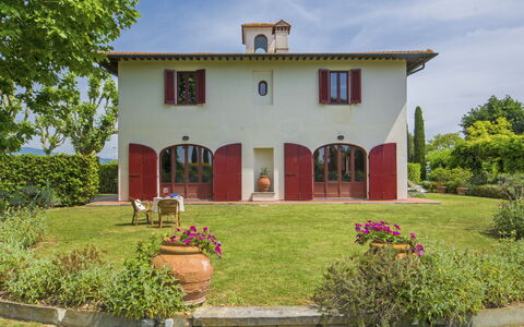 Villa Ponticelli: House, Property, Home, Building, Real Estate, Estate, Residential Area, Farmhouse, Land Lot, Cottage