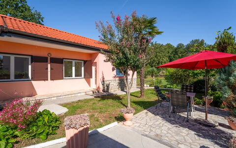 Opatija Ika 106: Shrub, House, Residential Area, Home, Groundcover, Garden, Cottage, Shade, Estate, Yard