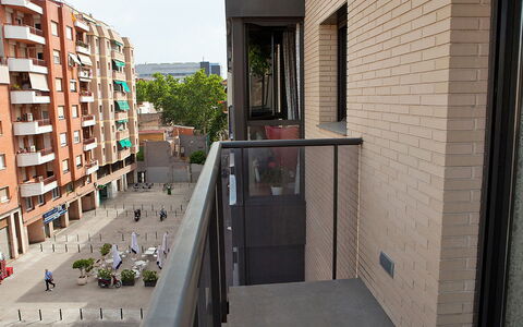 Poblenou: Property, Residential Area, Building, Neighbourhood, Architecture, Apartment, Urban Area, Town, Real Estate, House