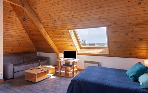 Résidence du Port: Furniture, Property, Table, Cabinetry, Chair, Wood, Building, Lighting, Countertop, Interior Design