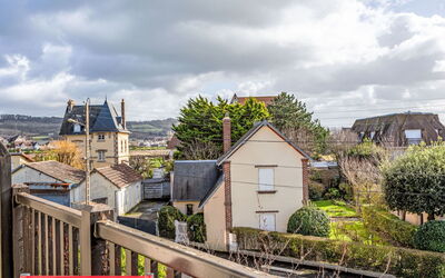 Accommodation:&nbsp;Le Surcouf 102.4