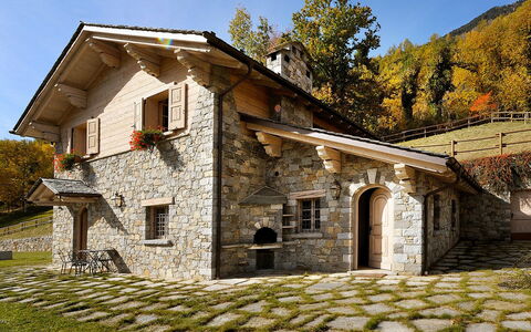 Chalet Anna: Sky, Plant, Building, Window, Tree, House, Cottage, Grass, Facade, Roof
