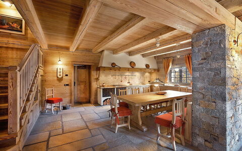 Chalet Anna: Property, Building, Room, Beam, Interior Design, House, Ceiling, Furniture, Home, Real Estate