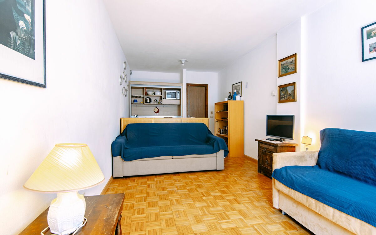 Accommodation:&nbsp;Solaria 200.2
