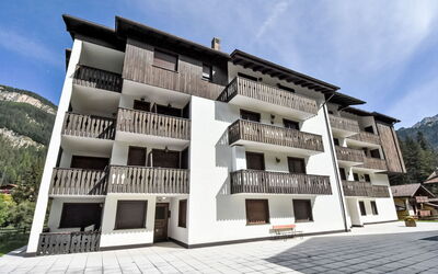 Canazei 270: Apartment, Condominium, Swimming Pool, Dock, Marina, Resort, Hotel, Resort Town, Walkway