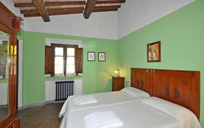 Accommodation:&nbsp;Orciaia 4
