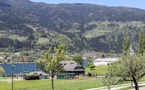 Sonnhaus: Mountainous Landforms, Mountain, Hill Station, Rural Area, Highland, Town, Mountain Village, Hill, Mountain Range, Tree