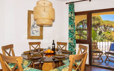 Accommodation:&nbsp;Cabopino 170.1