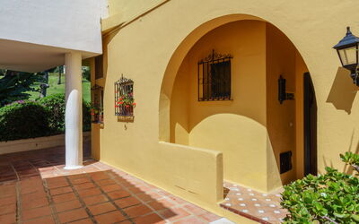 Accommodation:&nbsp;Cabopino 170.2