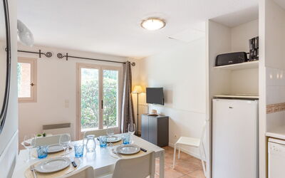 Accommodation:&nbsp;Cap Négre : Domaine de la Pinède 135.4