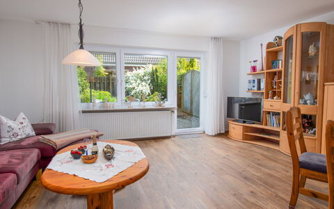 Norddeich 145: Furniture, Table, Property, Plant, Shelf, Wood, Interior Design, Cabinetry, Floor, Flooring