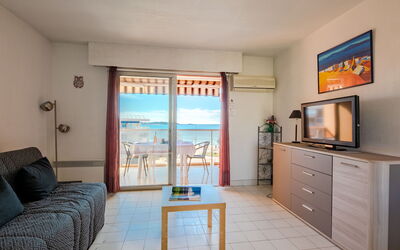 Accommodation:&nbsp;Le Capitole 110.3