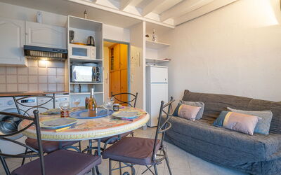 Accommodation:&nbsp;Le Capitole 110.8