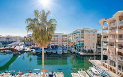 Accommodation:&nbsp;Port D'Attache 570.10