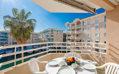 Accommodation:&nbsp;Port D'Attache 570.10