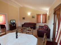 Accommodation:&nbsp;Tome 113.4