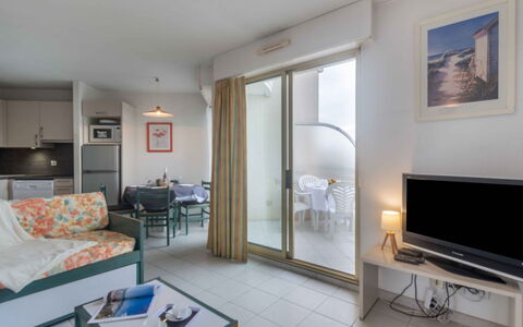 Accommodation:&nbsp;L'Open 560.18