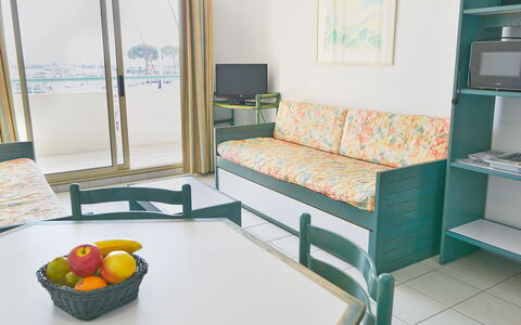 Fréjus 560: Furniture, Apartment, Chair, Shade, Resort, Hotel, Balcony
