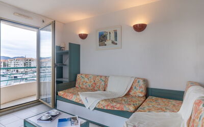 Accommodation:&nbsp;L'Open 560.18