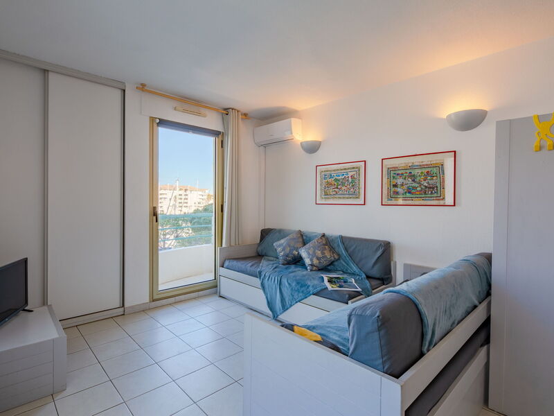Accommodation:&nbsp;L'Open 560.12