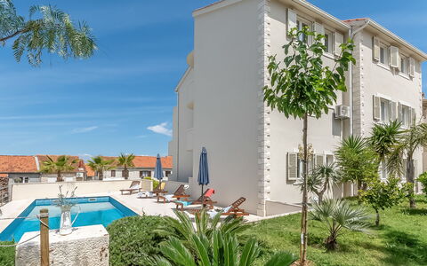 Brač Sutivan 104: Property, Building, Real Estate, House, Residential Area, Architecture, Apartment, Tree, Vacation, Resort