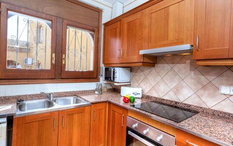 Estrella: Brown, Cabinetry, Countertop, Property, Kitchen Sink, Building, Furniture, Sink, Window, Kitchen