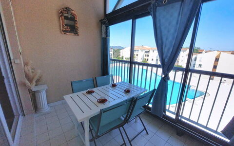 Fréjus 910: Apartment, Balcony, Condominium, Shade, Swimming Pool, Hotel, Marina