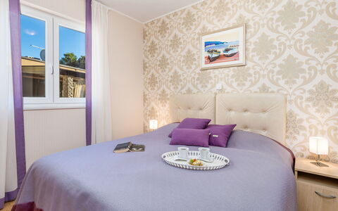Rab Kampor 650: Bedroom, Room, Furniture, Bed, Property, Bed Frame, Interior Design, Purple, Bed Sheet, Violet