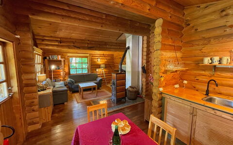 Birdieferienhaus: Property, Furniture, Table, Window, Wood, Cabinetry, Chair, Interior Design, Flooring, Floor
