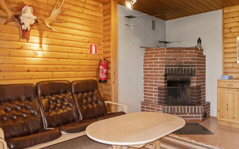 Kinttaanpirtti: Cottage, House, Home, Garden Buildings, Siding, Log Cabin, Farmhouse, Estate, Shed, Yard