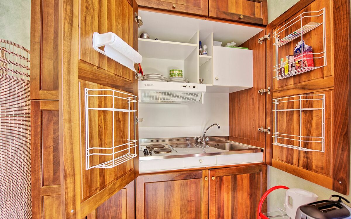 Accommodation:&nbsp;Ovile