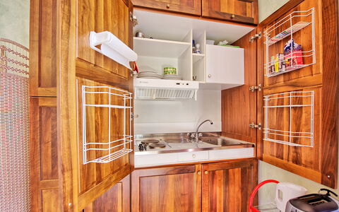Accommodation:&nbsp;Ovile