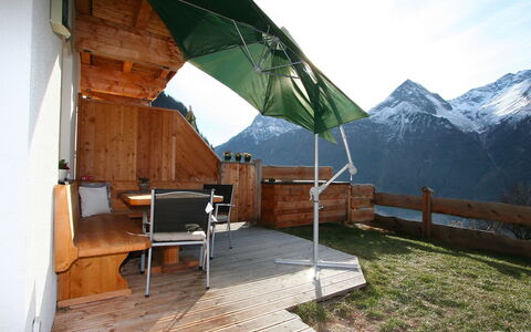 Längenfeld 380: Room, Architecture, Building, House, Mountain