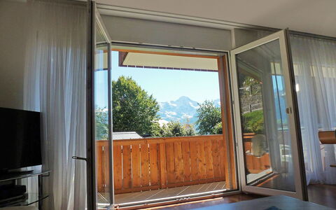 Wengen 22: Room, House, Property, Interior Design, Building, Architecture, Furniture, Window, Home, Door