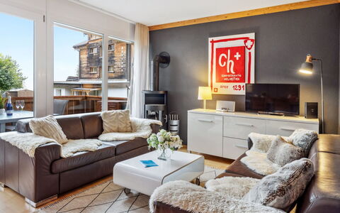 Accommodation:&nbsp;Goldenhorn Apt.s 22.2